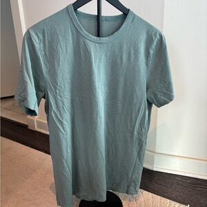lululemon athletica Men’s Fundamental Short Sleeve Size Small Tidewater Teal